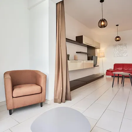 Apartamento Luxurious Tigné Seafront Escape *